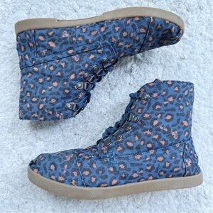 Toms Blue Leopard Denim Fleece High Botas Lace Up Sneakers Size 9